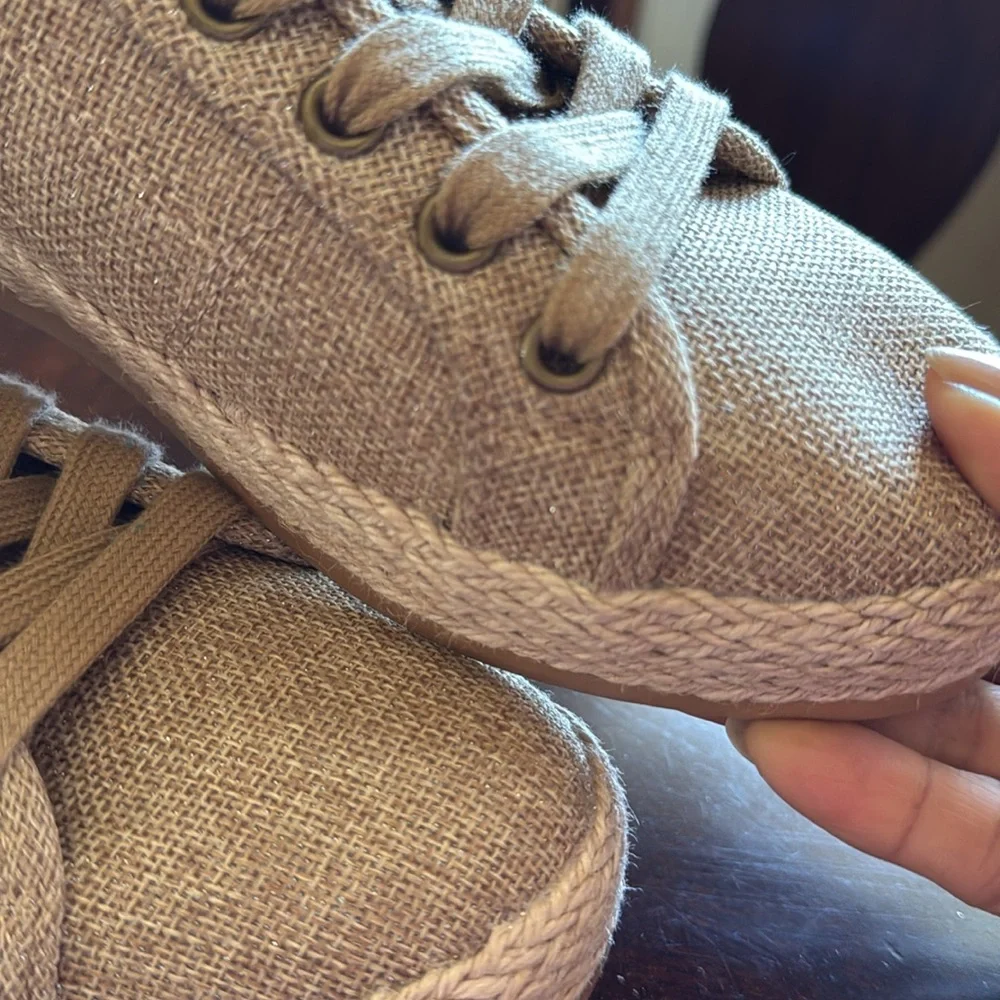 Tommy Bahama Galana Shimmer Tan Canvas Espadrille Sneakers Size  7.5